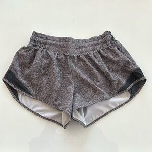Lululemon 2.5” LR Hotty Hot Shorts